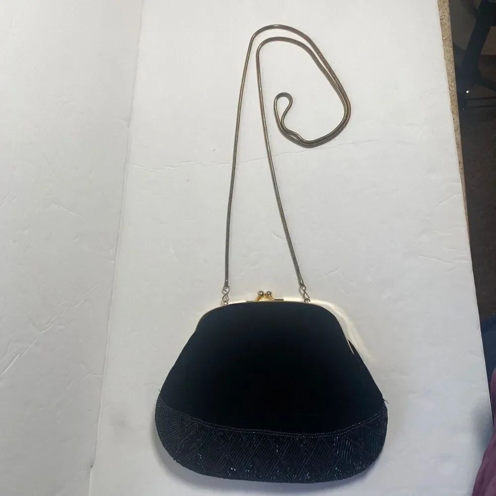 Vintage Handmade Black Velour Beaded Evening Bag Kiss Lock Purse Gold Chain